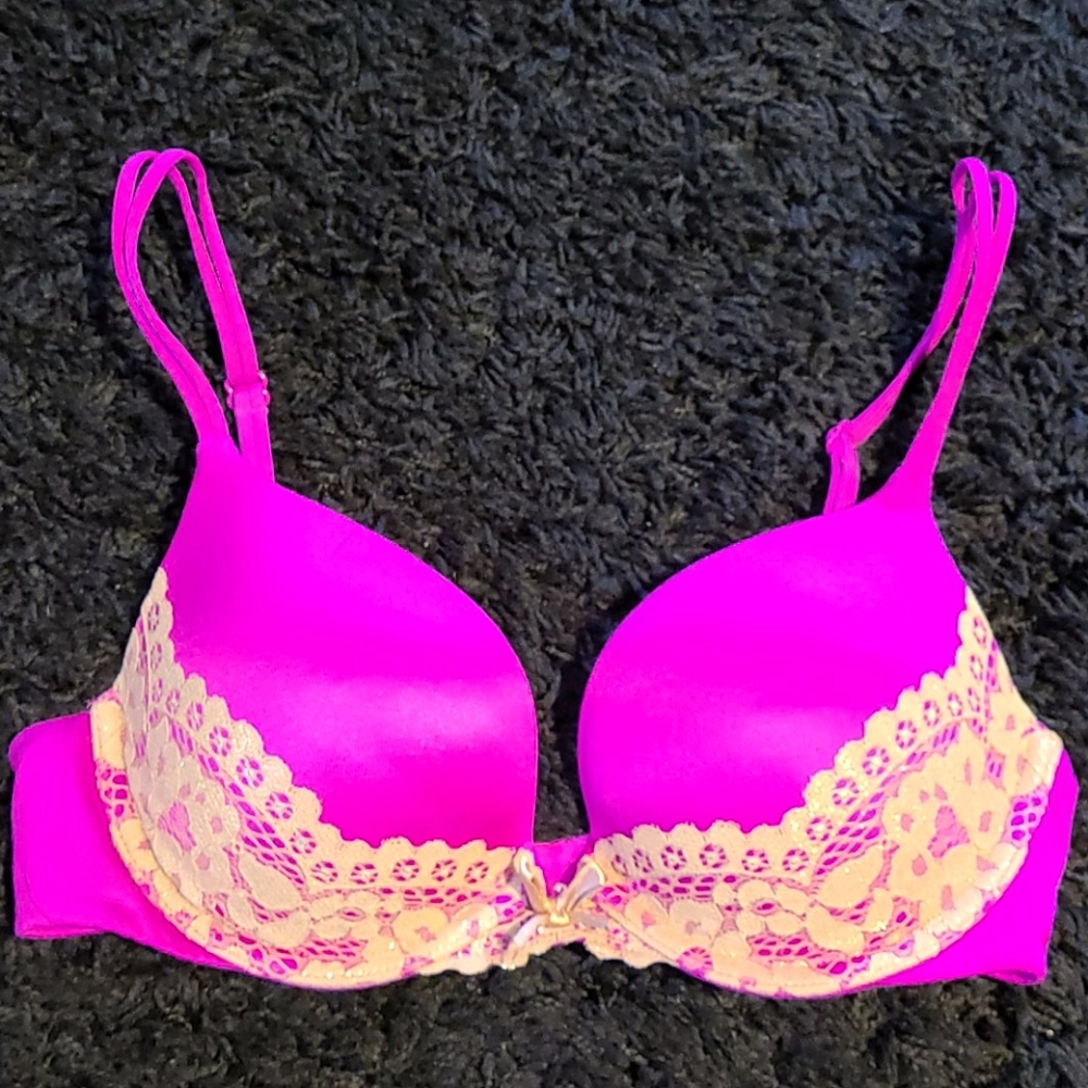 Victoria's Secret Very Sexy Push Up